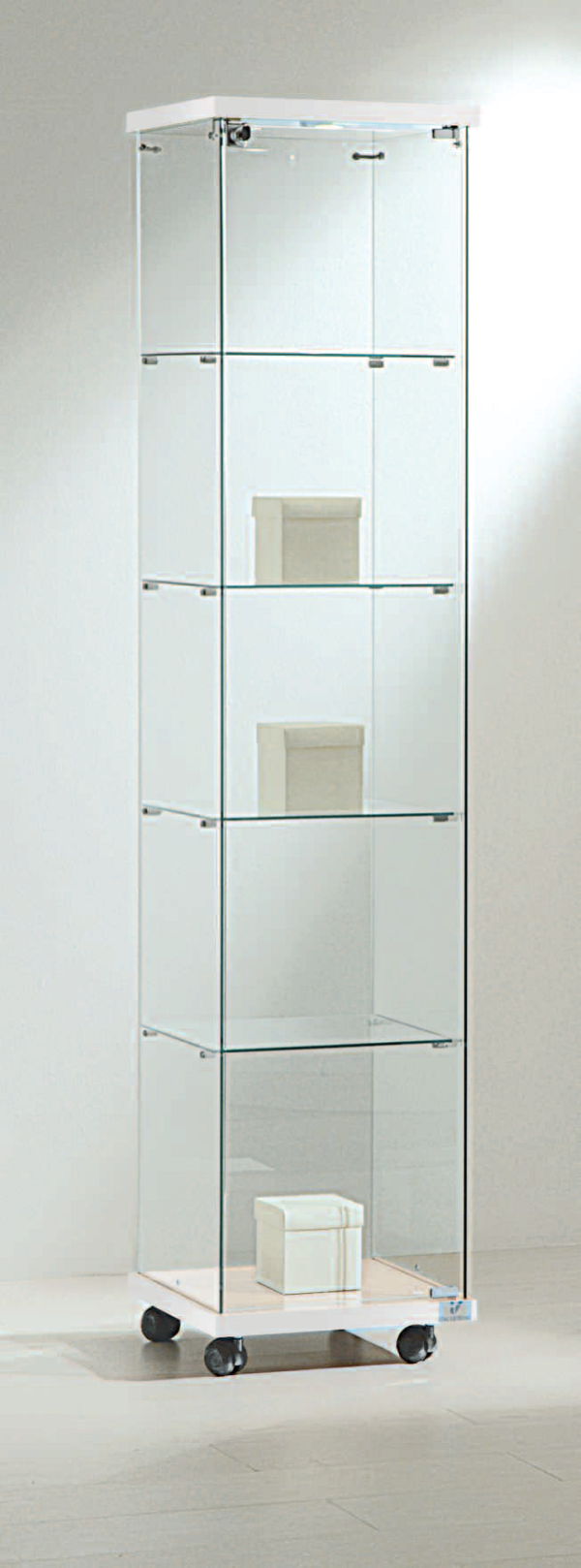 staklene vitrine