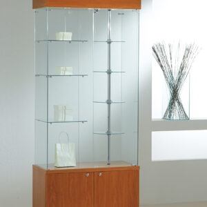 staklene vitrine